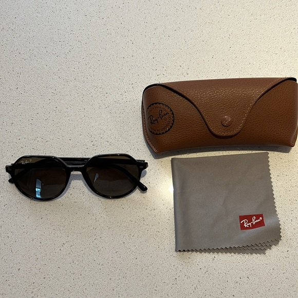 Ray-Ban Thalia Sunglasses - tortoiseshell - Picture 4 of 7
